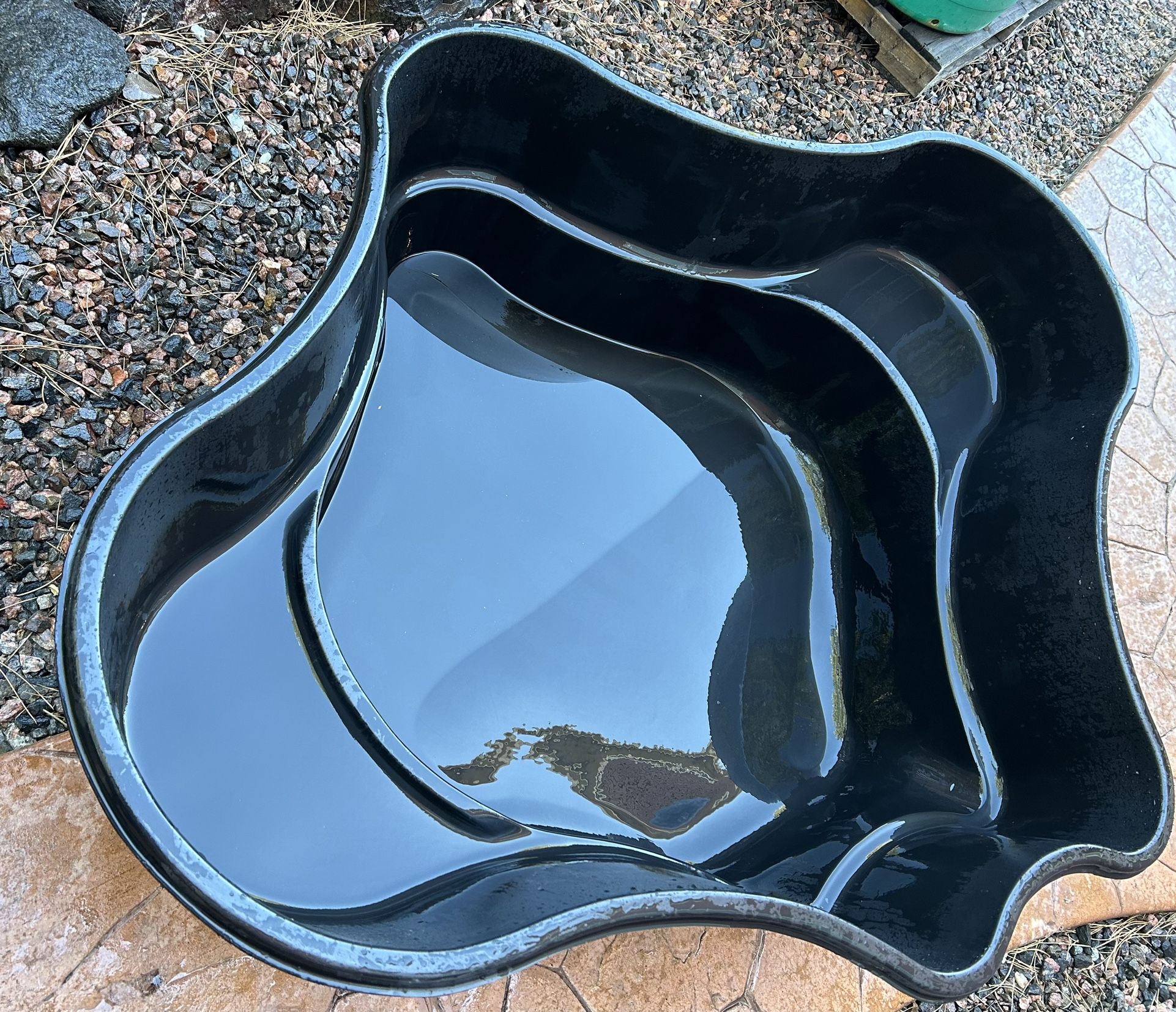 Preformed Pond Liner. Back Yard Landscaping Pond. 125 Gallon - Note Very Small Hole From Wind Last Week