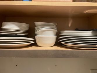 Assorted Kitchenware