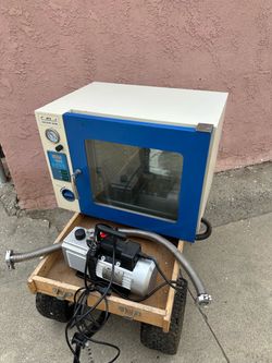 Vacuum Oven