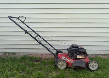 Yard Machines 20" Lawnmower