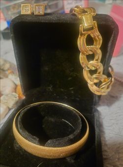 Monet Jewelry Lot