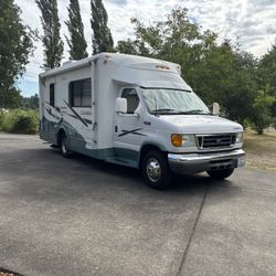 2005 24ft Winnebago Itasca Cambria 