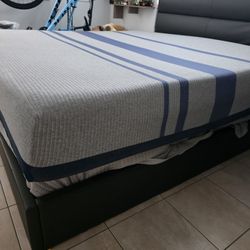 Colcho  King Size 14 Pulgadas Como Nuevo 