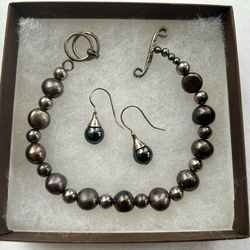 Silpada Black Pearl Toggle Bracelet And Dangle Earring Set
