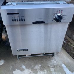 Jenn-air Dishwasher  