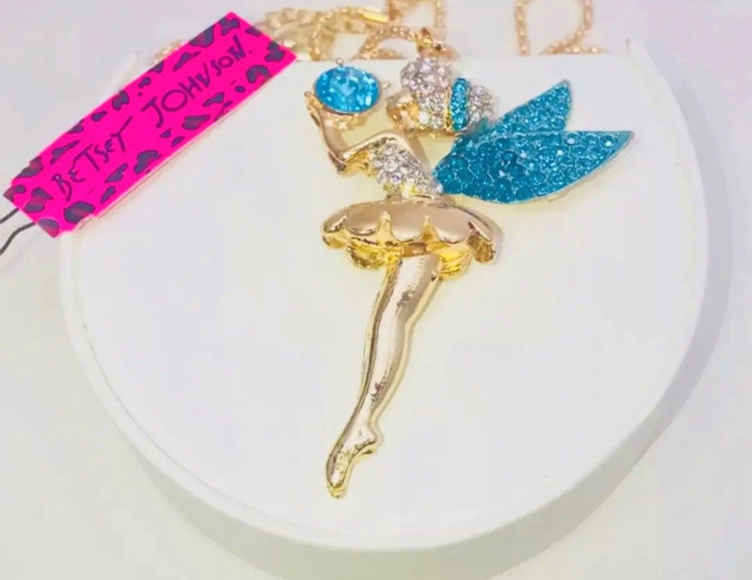 Betsey johnson fairy necklace deals