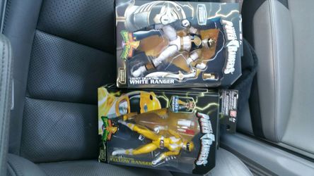 Power Rangers legacy figures