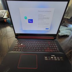 ACER Nitro 5 AN517-51-56YW Gaming Laptop + Plus laptop bag (Missing W key)