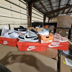K@hls Customer return Pallets toys, domestics, kitchen appliances, NAME BRAND SHOES & CLOTHING!