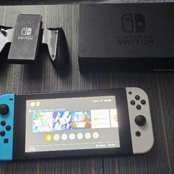 Nintendo Switch w/ Docking Station