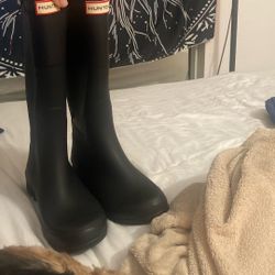 Hunter Size 8 Black Women’s Rain Boots
