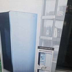 Brand New Never Opened Vissan 7 cu. ft. Upright Freezer/refrigerator 
