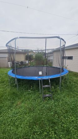 Free trampoline