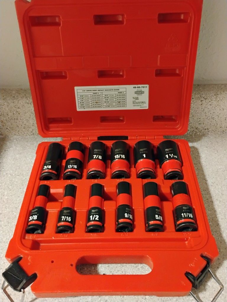 Milwaukee 12 PC. 1/2" Drive Impact Socket Kit
