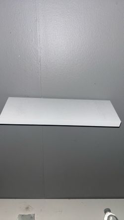 2 piece white floating shelf’s