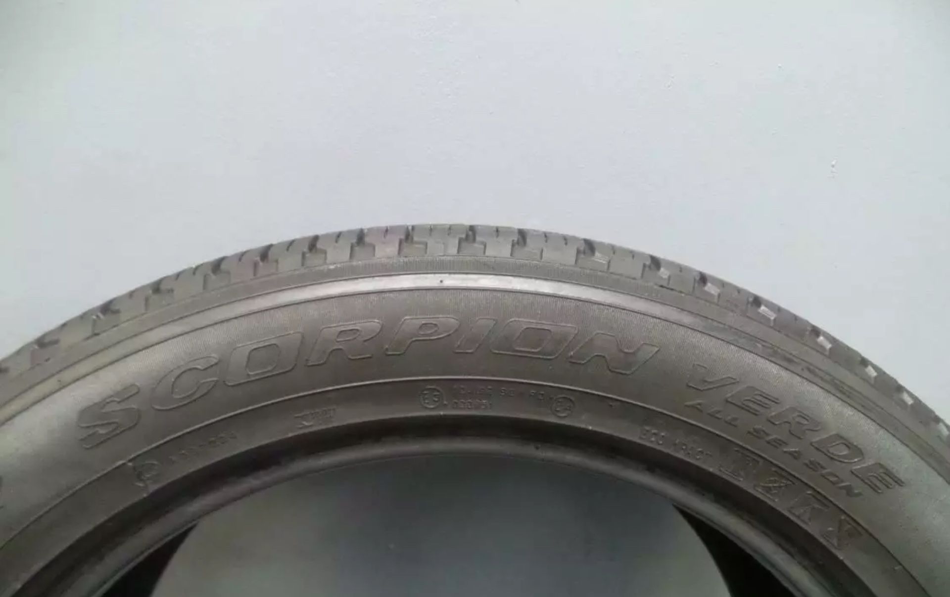 Used 275 50 20 Pirelli Scorpion Verde A/S MO With 75% Tread 6/32 109H #8189