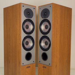 Paradigm Floor Standing Speakers 