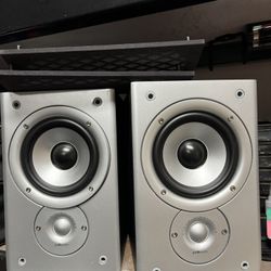 ***$60***Pair Of Polk Audio Monitor 30