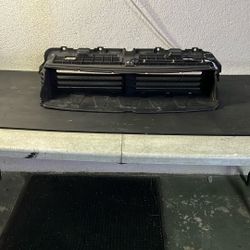 2018 Honda Odyssey Lower Grille Air Shutter - Damgd 71350-THR-A01