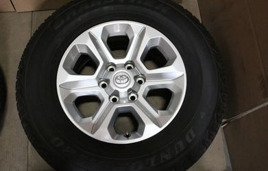 17” TOYOTA TACOMA WHEELS. 400$ Obo