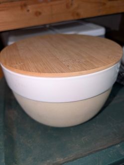 3 mixing bowls