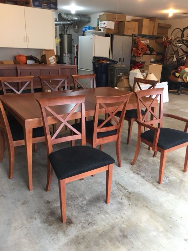 Shermag Florence Collection dinning room suite
