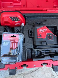 Milwaukee M12 Laser Level Kit with Battery and Charger