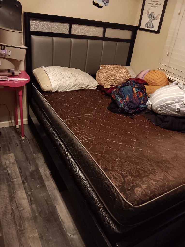 Free Queen Size Bed Frame With Box Spring