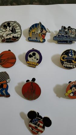 VINTAGE DISNEY PINS