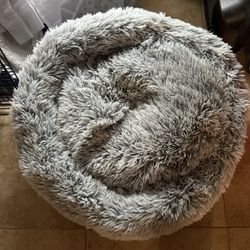 Furry Pet Bed 