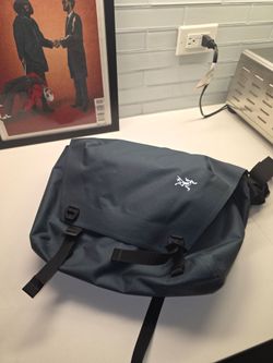 Arc'teryx Granville 10 Courier Bag