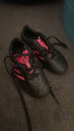 Girls Soccer Cleats