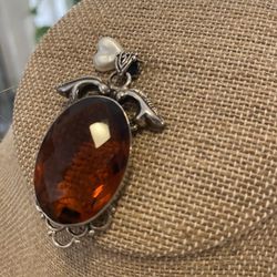 AMBER STONE PENDANT 