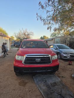 Toyota Tundra Full-Size Pickup Truck