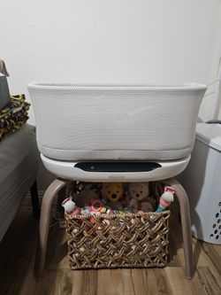 Graco smartsense soothing bassinet