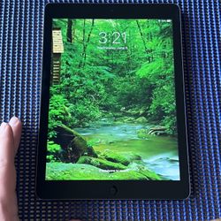 Apple iPad Air Tablet