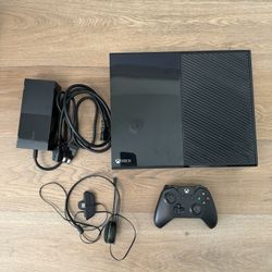 XBOX One with Destiny and accessories