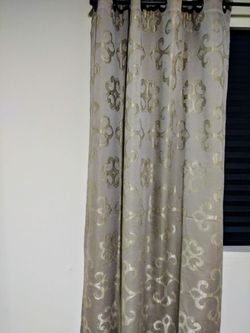 4 lined panels