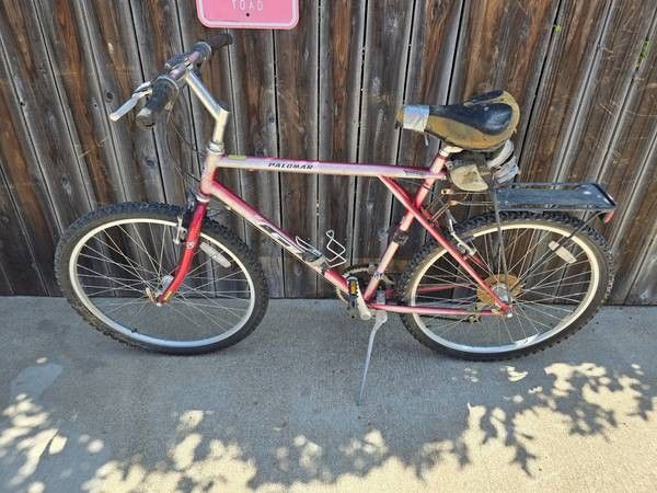 GT Palomar Large Mountain Bike (Fixer Upper)