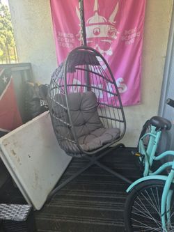 Hanging chair