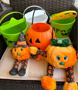 Halloween Pumpkin Plush Toys and Trick-or-Treat Buckets Set