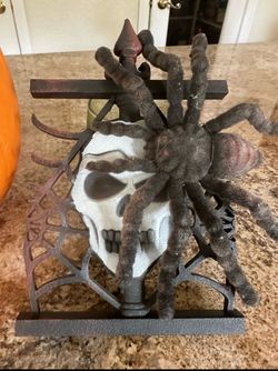 Halloween spider decoration
