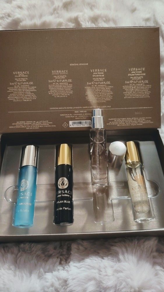 4 piece Women's Versace perfume travel set includes