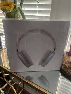 Apple Airpods Max Headphones - Silver BRAND NEW SEALED FROM APPLE