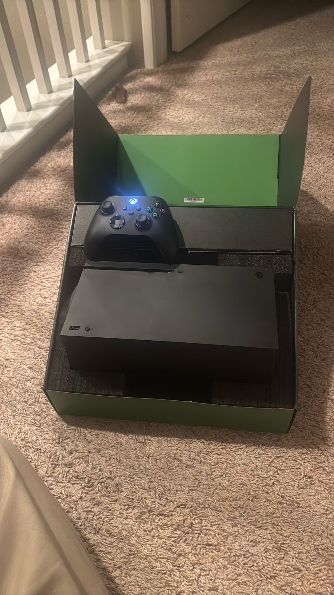 XBOX LIKE NEW