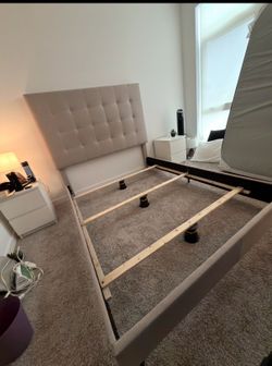 Queen size bed