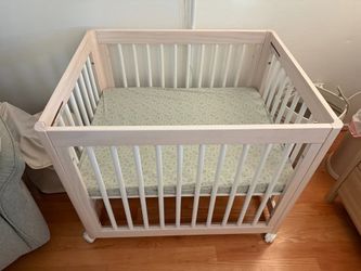 Babyletto yuzu crib