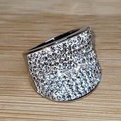  CHUNKY STAINLESS/CRYSTAL RING - SIZE 7