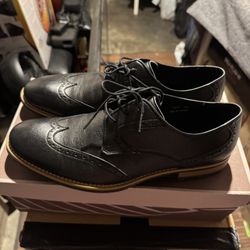 Novacas Quinn Brogue Men’s Dress Shoes US 9