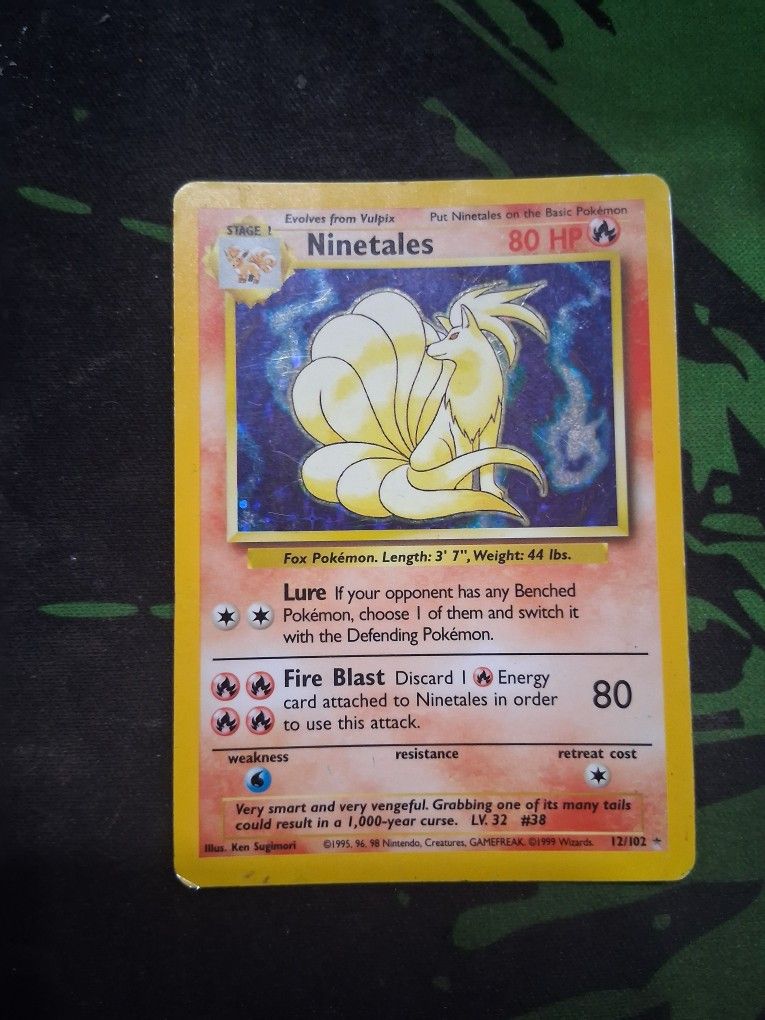Pokémon Ninetales Card - Base Set 12/102 - Near Mint